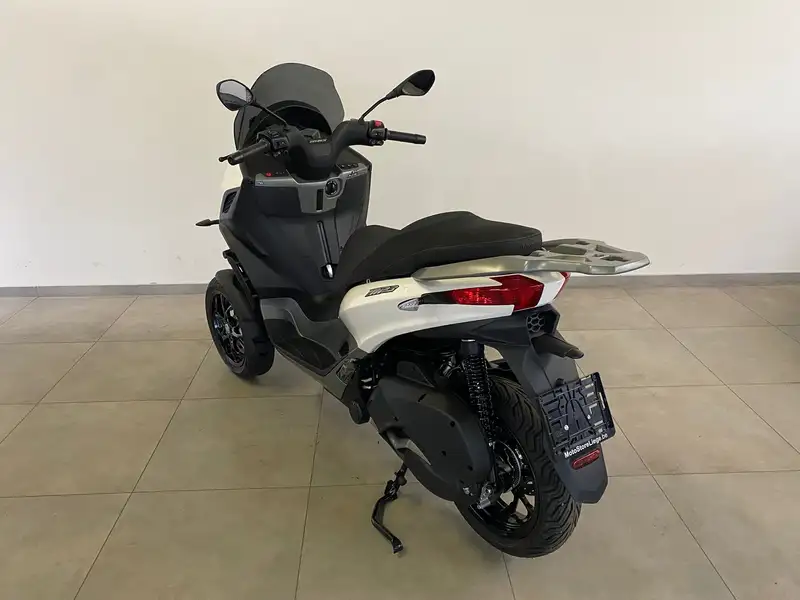 Piaggio MP3 310 - foto 4