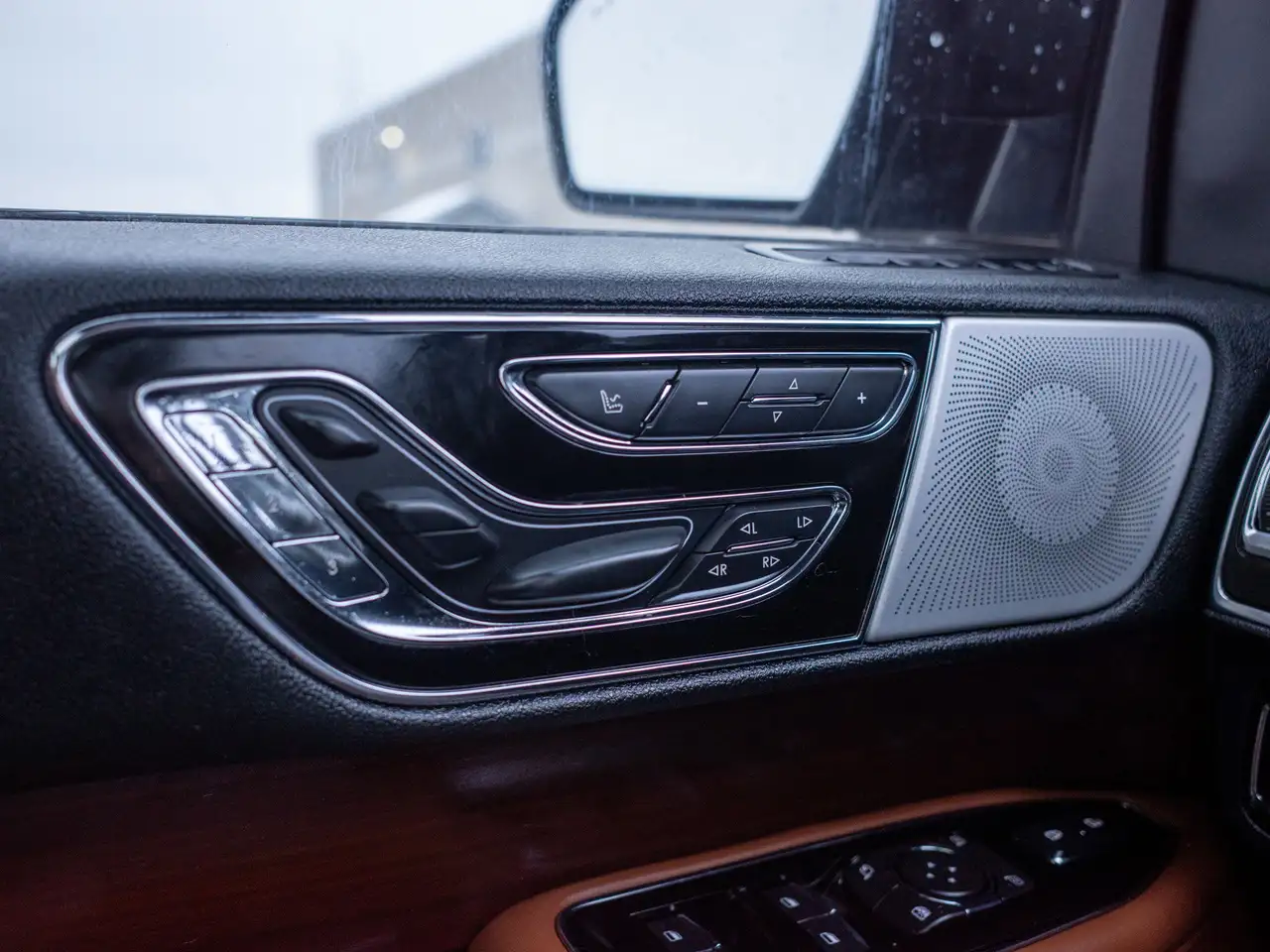 Lincoln Navigator снимка Lincoln Navigator