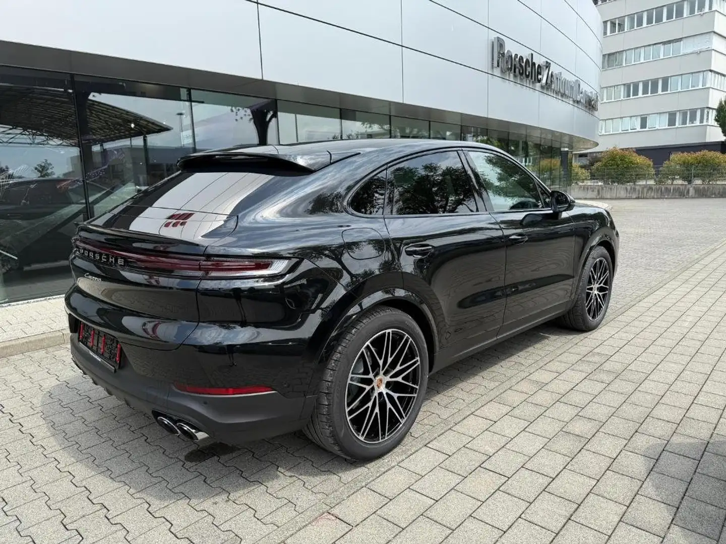 Porsche Cayenne COUPE/M25/AIR/INNO-D/HUD/BOSE/PANO/BF-DISPLAY/LED Zwart - 1