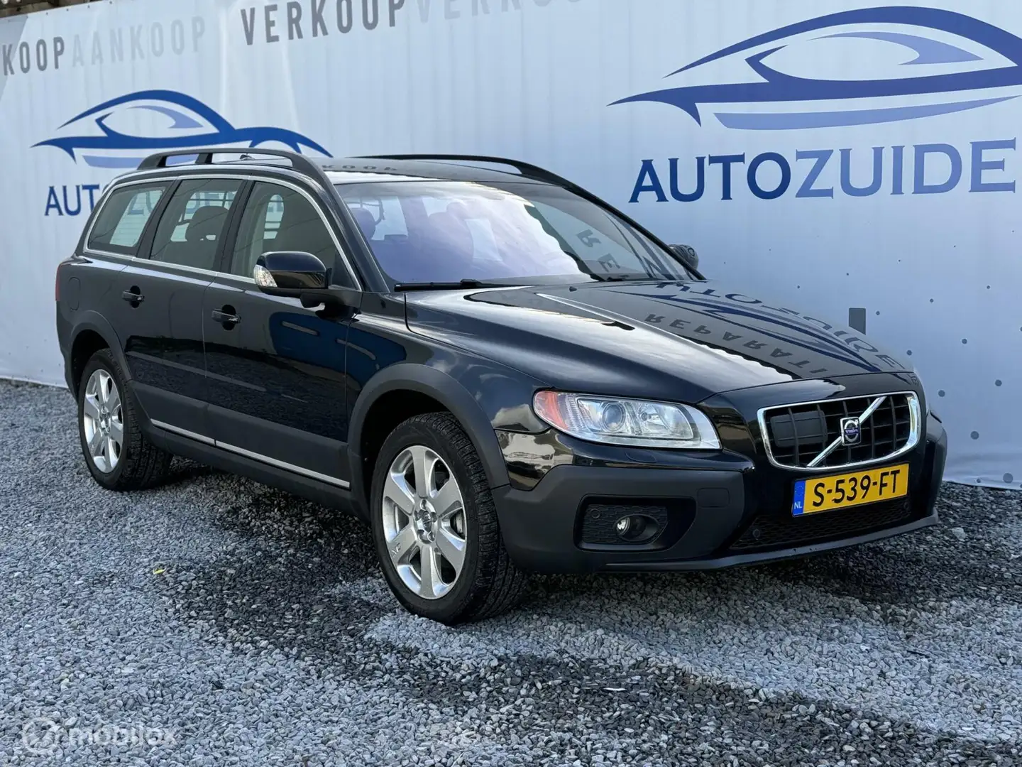 Volvo XC70 3.2 Kinetic vol opties! Negro - 1