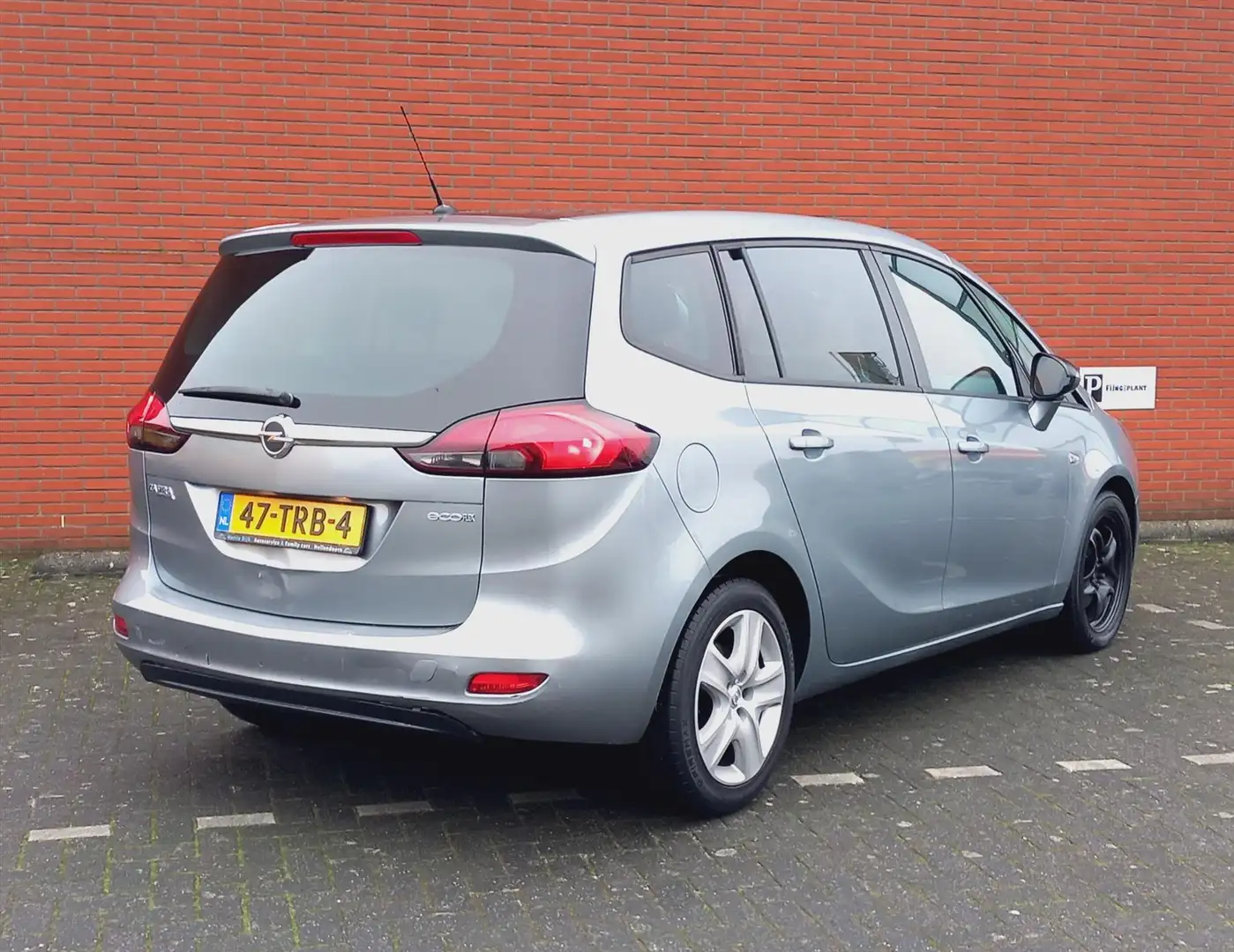 Opel Zafira Tourer 1.4 Turbo Start/Stop 120pk Edition Grau - 2