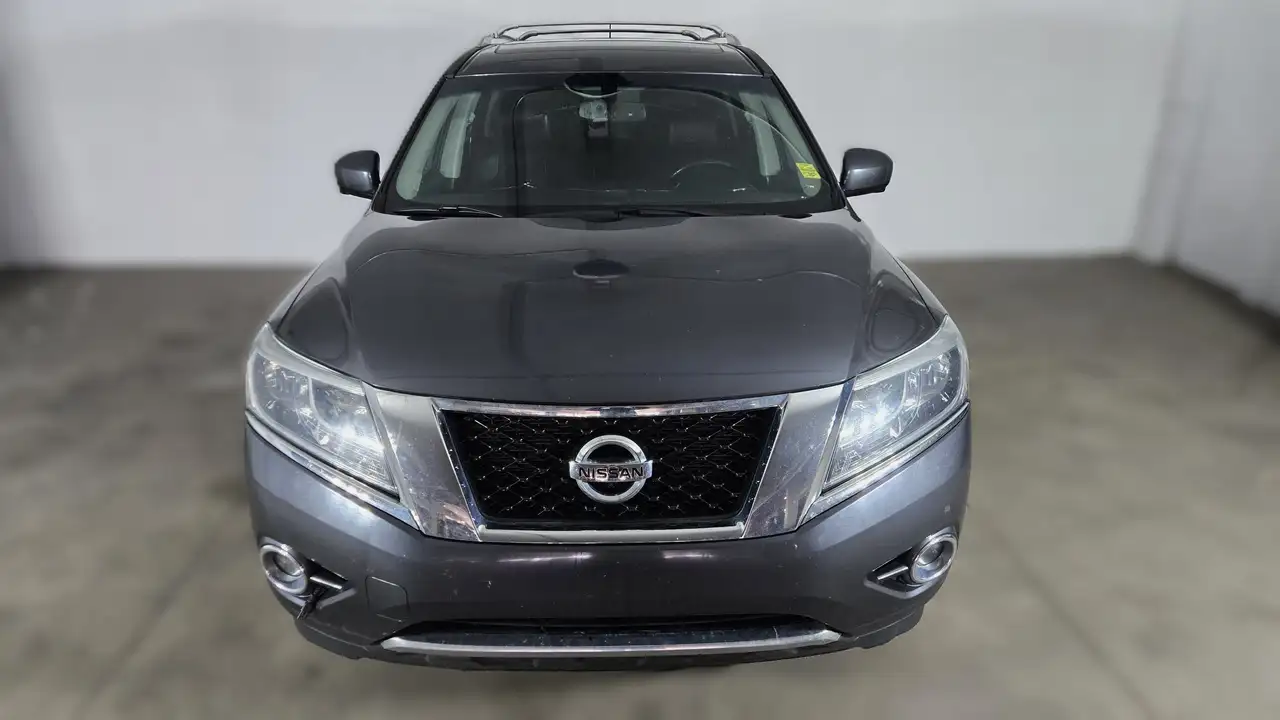Nissan Pathfinder снимка Nissan Pathfinder