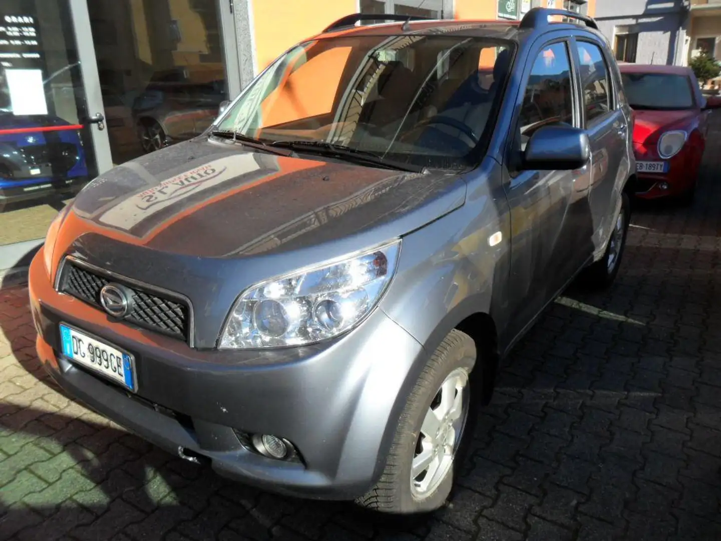 Daihatsu Terios - 1