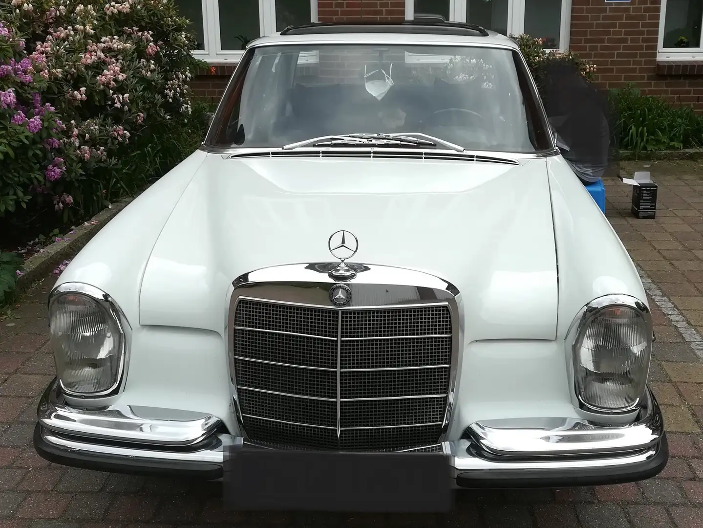 Mercedes-Benz 250 W 108, SE, Automatik Alb - 2
