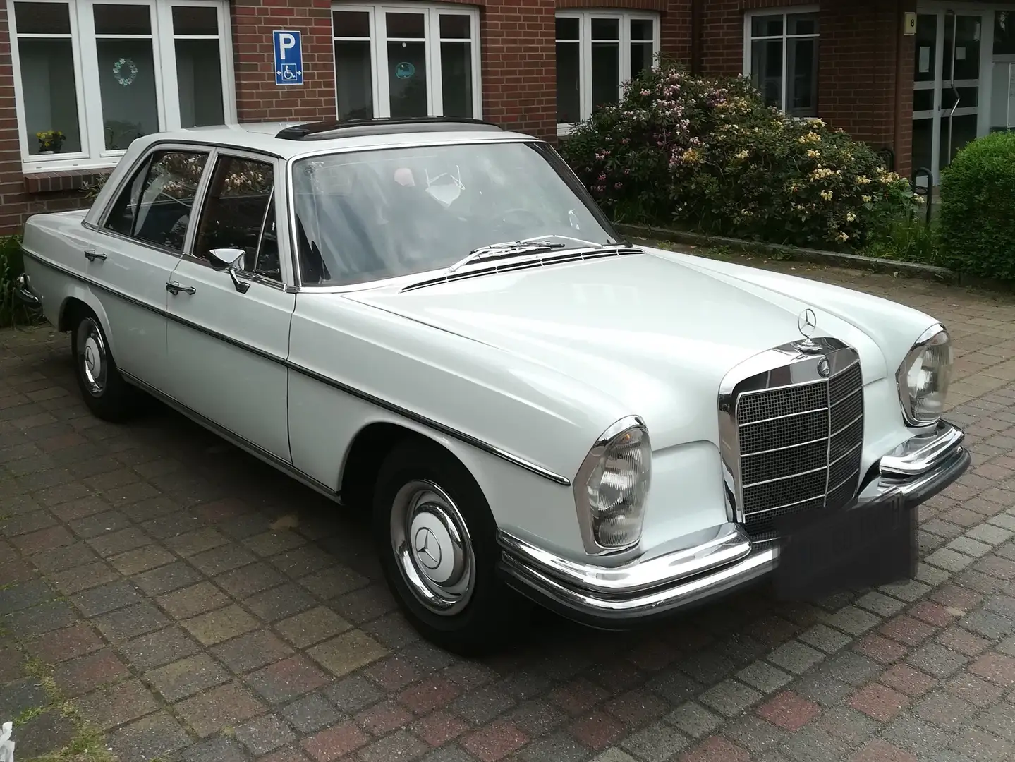 Mercedes-Benz 250 W 108, SE, Automatik Alb - 1