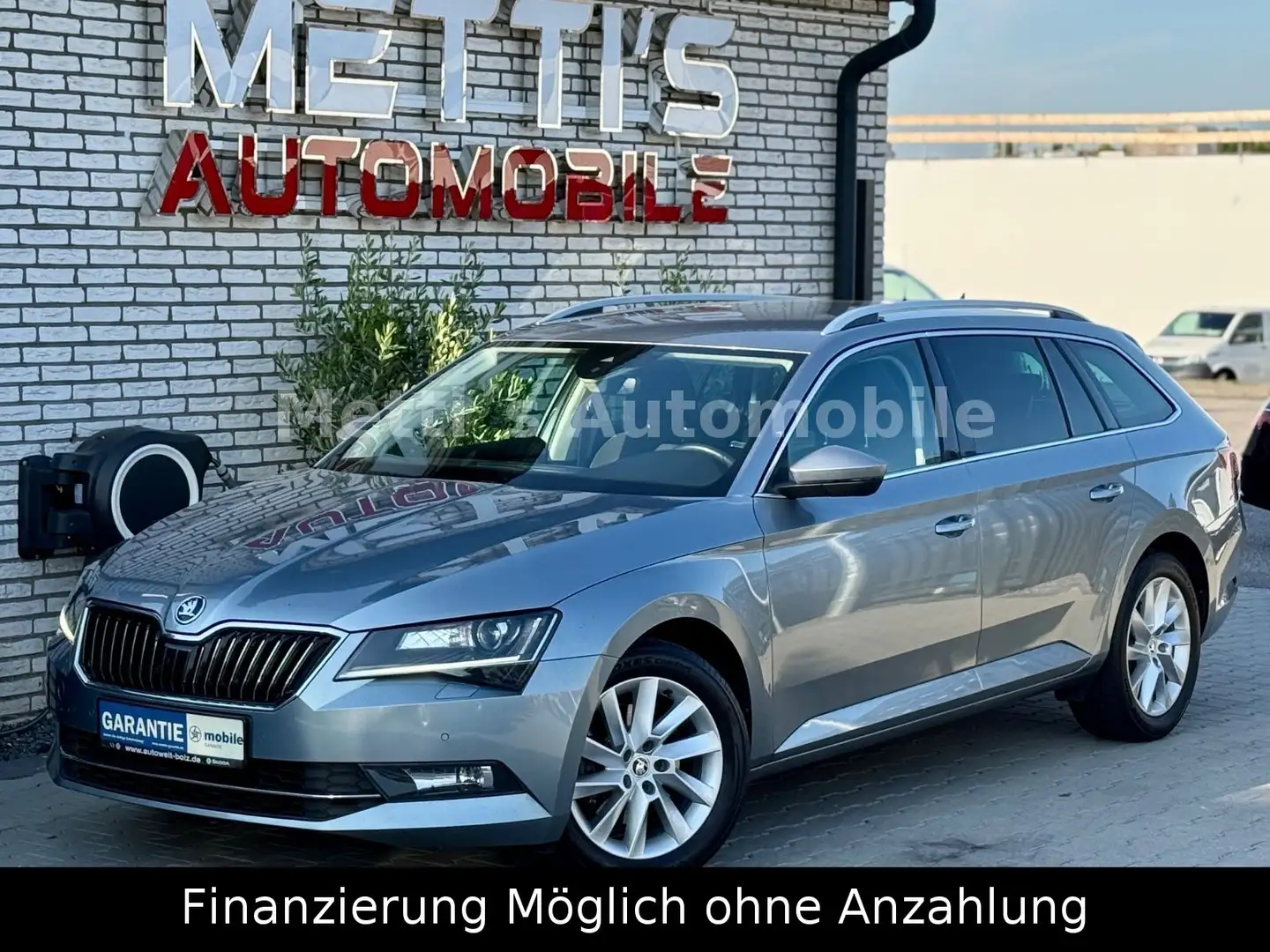 Skoda Superb Combi Style 1.6 TDI*DSG*LED*Navi* Grau - 1