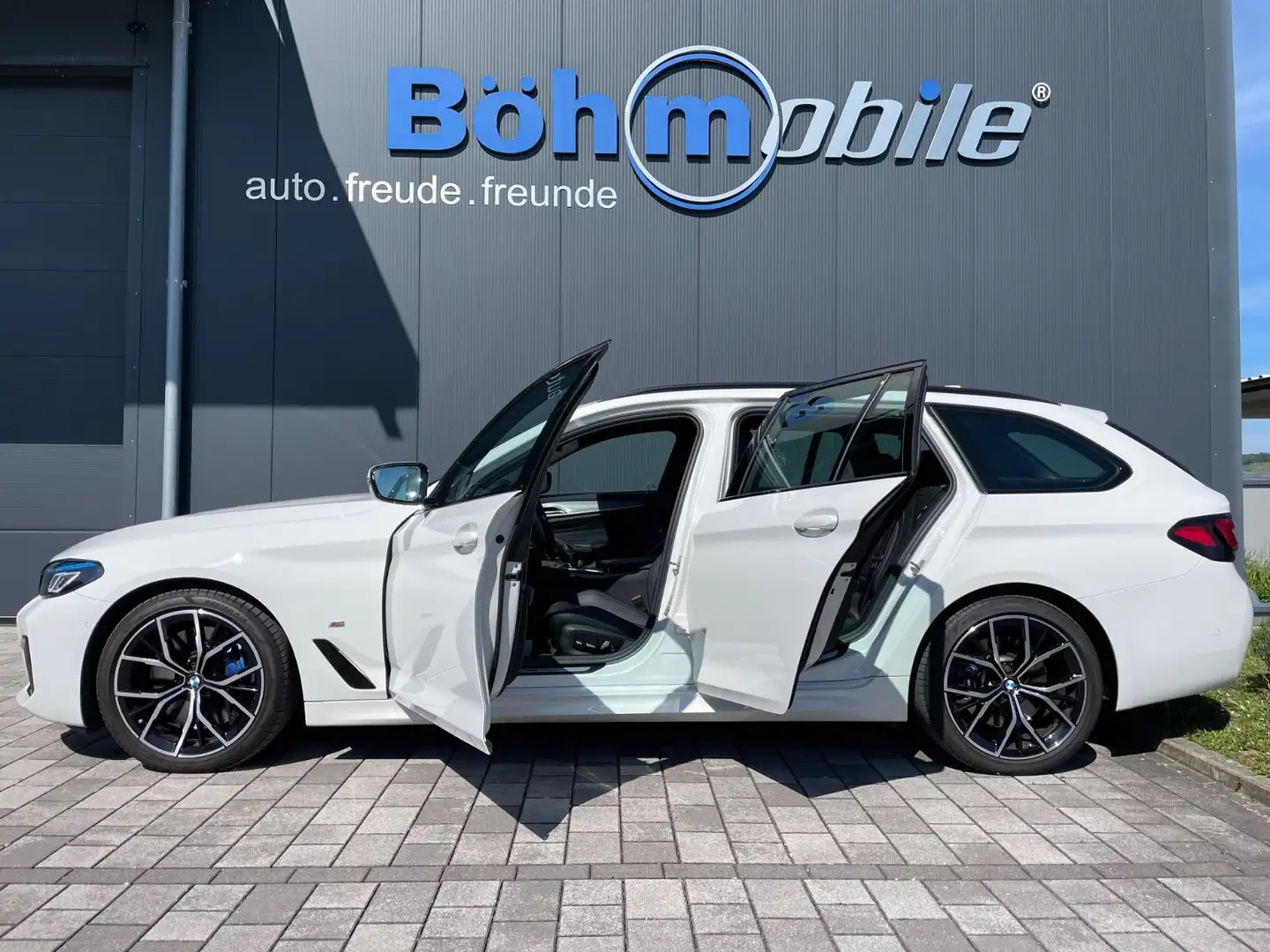 BMW 540 d xDrive Touring/M-Sport Pro/AHK/Laser/HUD/HK - 2