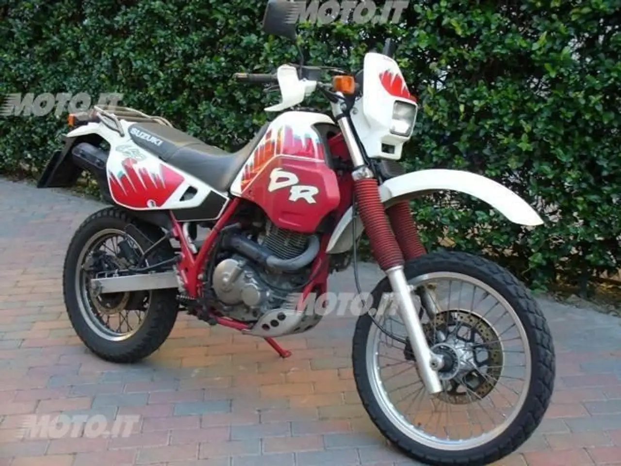 Suzuki DR 650