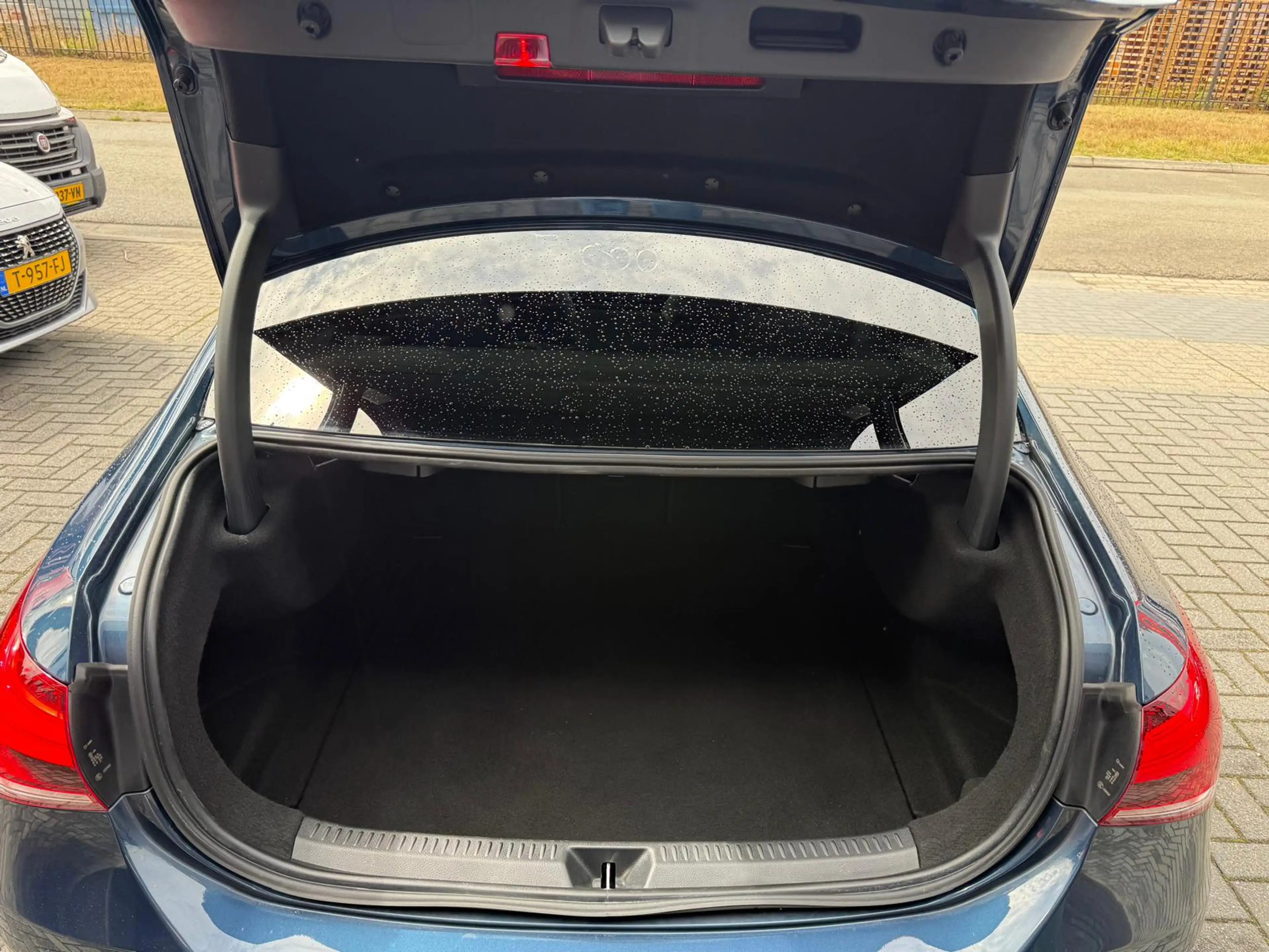 Mercedes-Benz A 250 Premium Plus | 1E EIGENAAR | 3/6/12 MND GARANTIE | — photo 11
