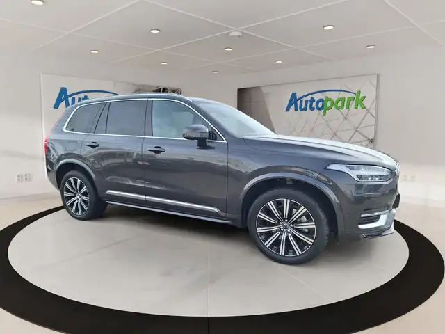 Volvo XC90 B5 AWD Ultimate Bright Ansicht 3