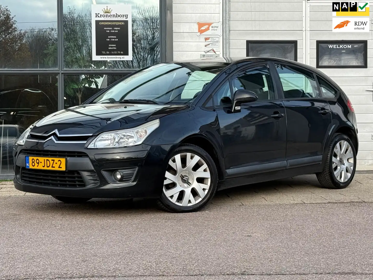 Citroen C4 1.4 16V Prestige, NAP, AIRCO, CRUISECR Noir - 1