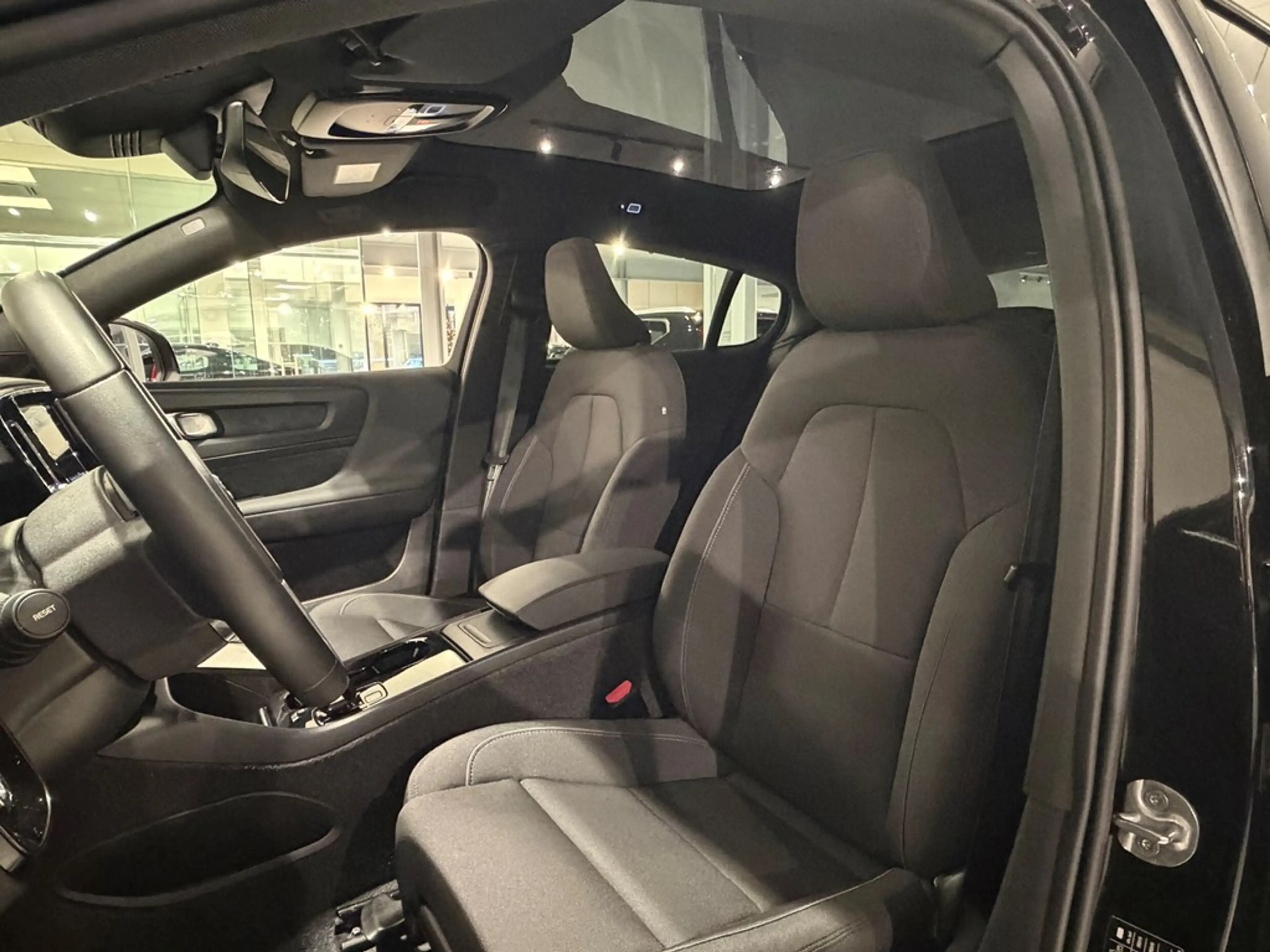 Volvo C40 Recharge Extended Range — photo 6