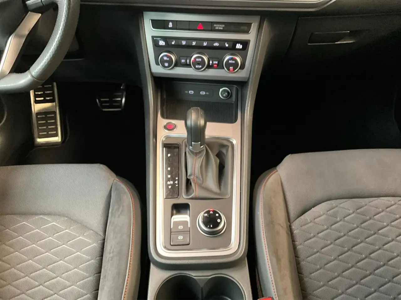 SEAT Ateca FR+DSG+LED+Navi 12