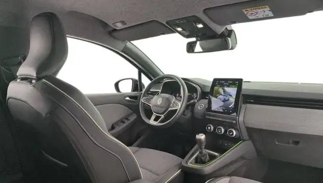 Renault Clio view 3