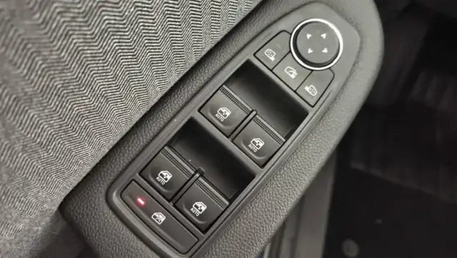 Renault Clio view 13