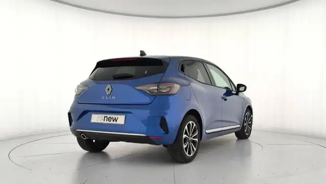 Renault Clio view 15