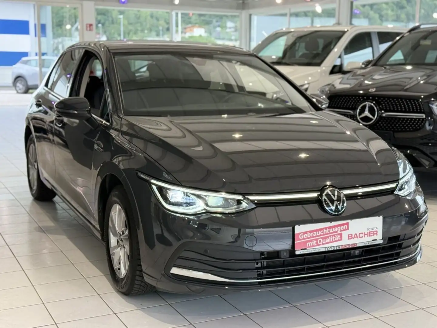 Volkswagen Golf VIII Style , Panoramadach,Erstbesitz Grau - 2