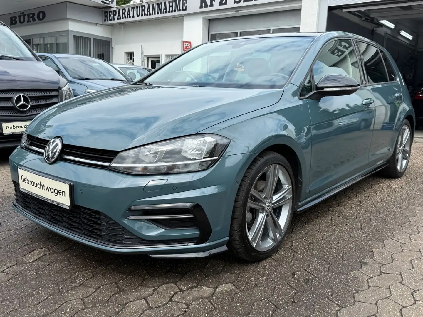 Volkswagen Golf VII Lim.*R-Line*DSG*Pano*ACC*Navi*Tempo Blau - 1
