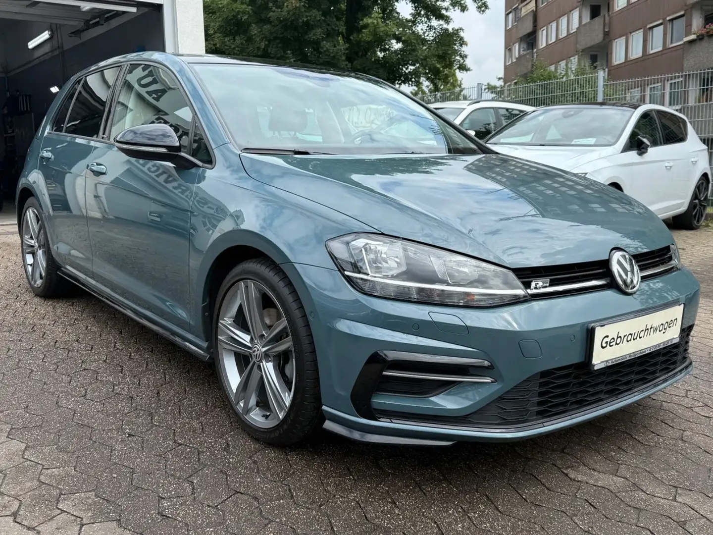 Volkswagen Golf VII Lim.*R-Line*DSG*Pano*ACC*Navi*Tempo Blau - 2