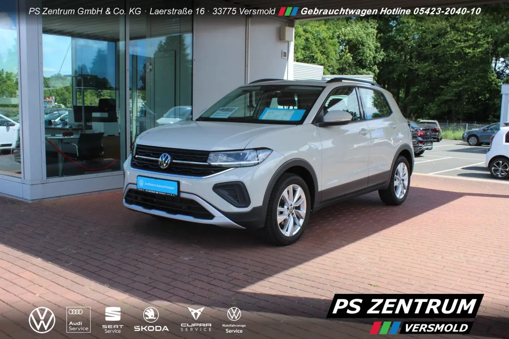Volkswagen T-Cross 1.0 TSI Life 5.J.Garantie, LED, ACC, APP Grau - 2