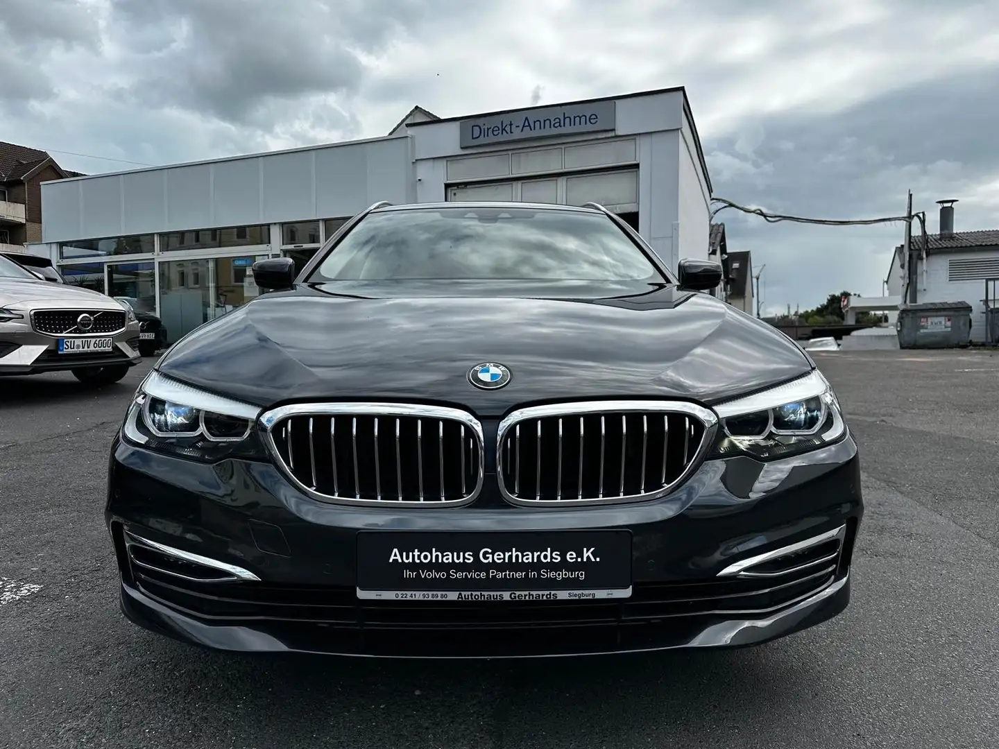 BMW 520 i Touring Luxury Line HiFi, Kamera, Keyless Gris - 2