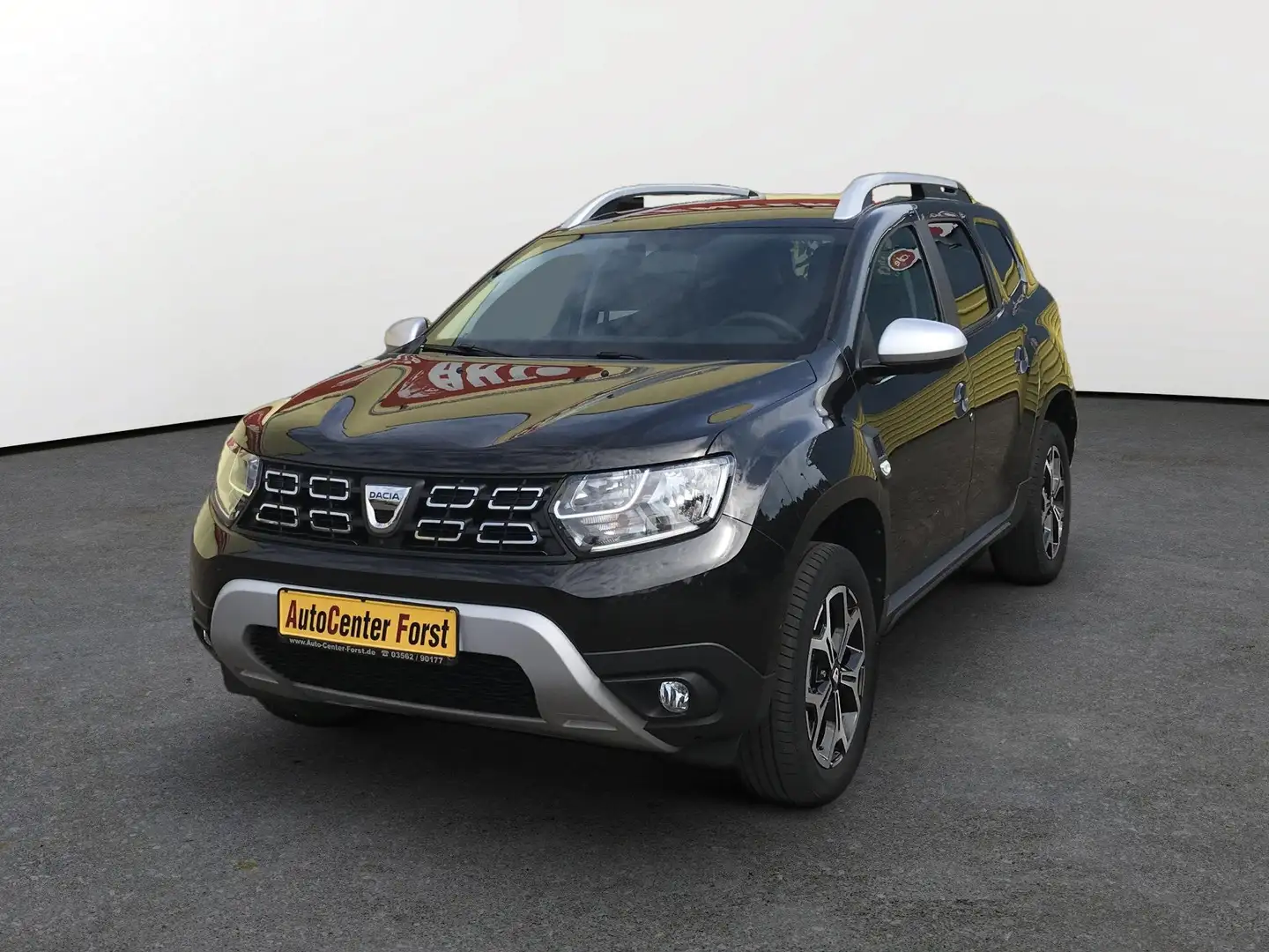 Dacia Duster Anniversary Schwarz - 1