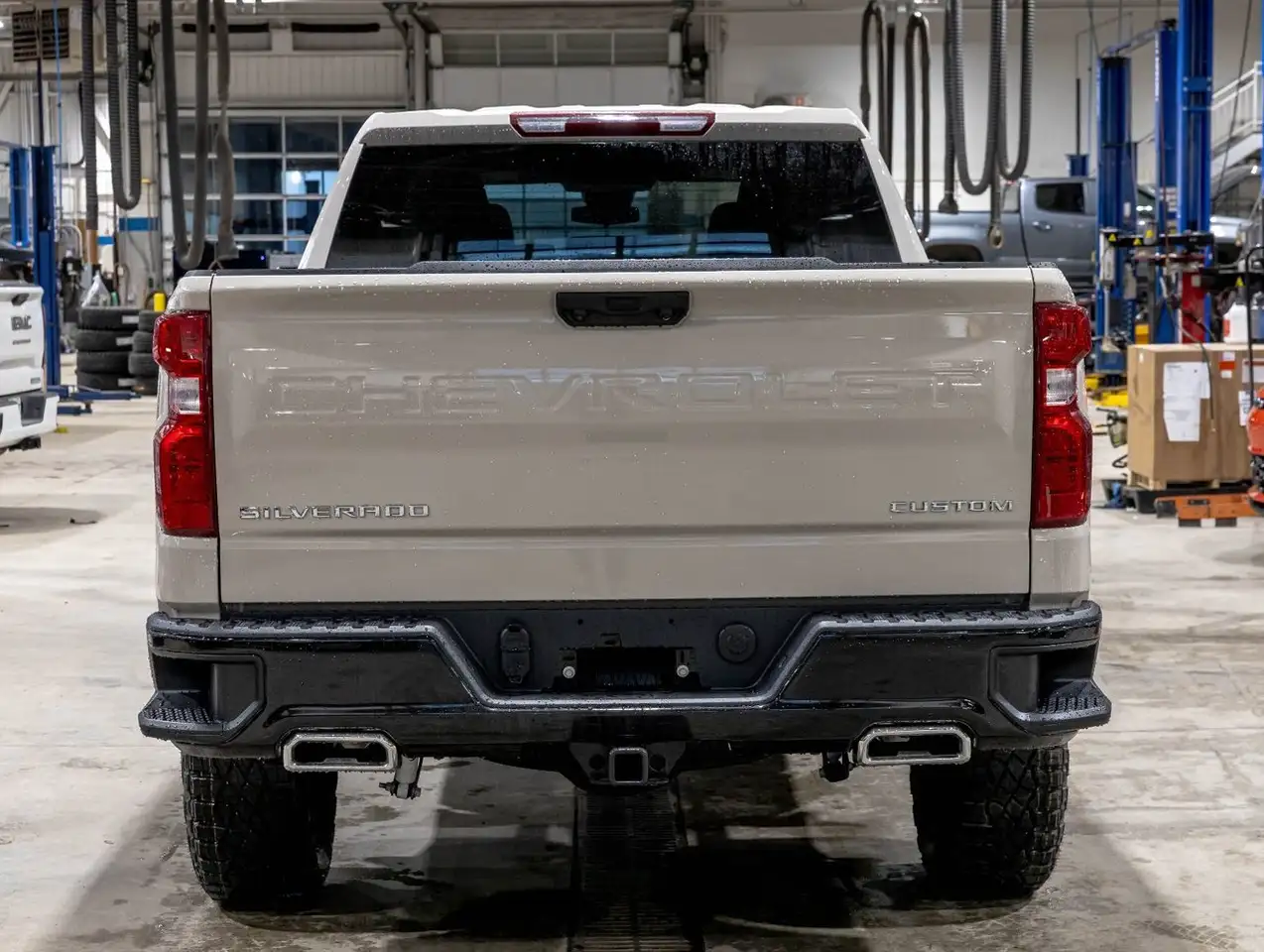 Chevrolet Silverado 1500 снимка Chevrolet Silverado 1500