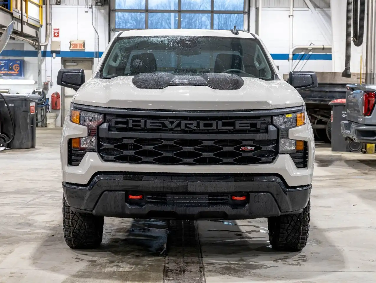 Chevrolet Silverado 1500 снимка Chevrolet Silverado 1500