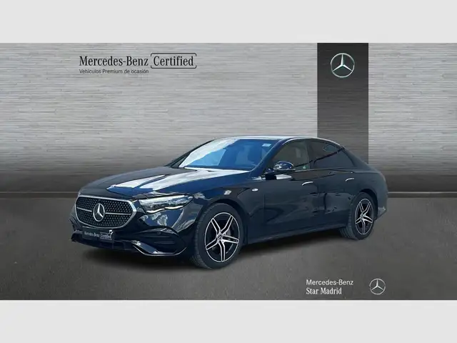 Mercedes-Benz E 300 de con tecnología hibrida EQ