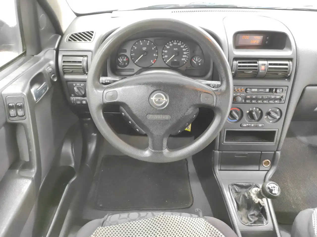 Opel Astra G 1.6 *TÜV NEU* ALLWETTER KLIMA SERVO ABS RADIO, foto 12