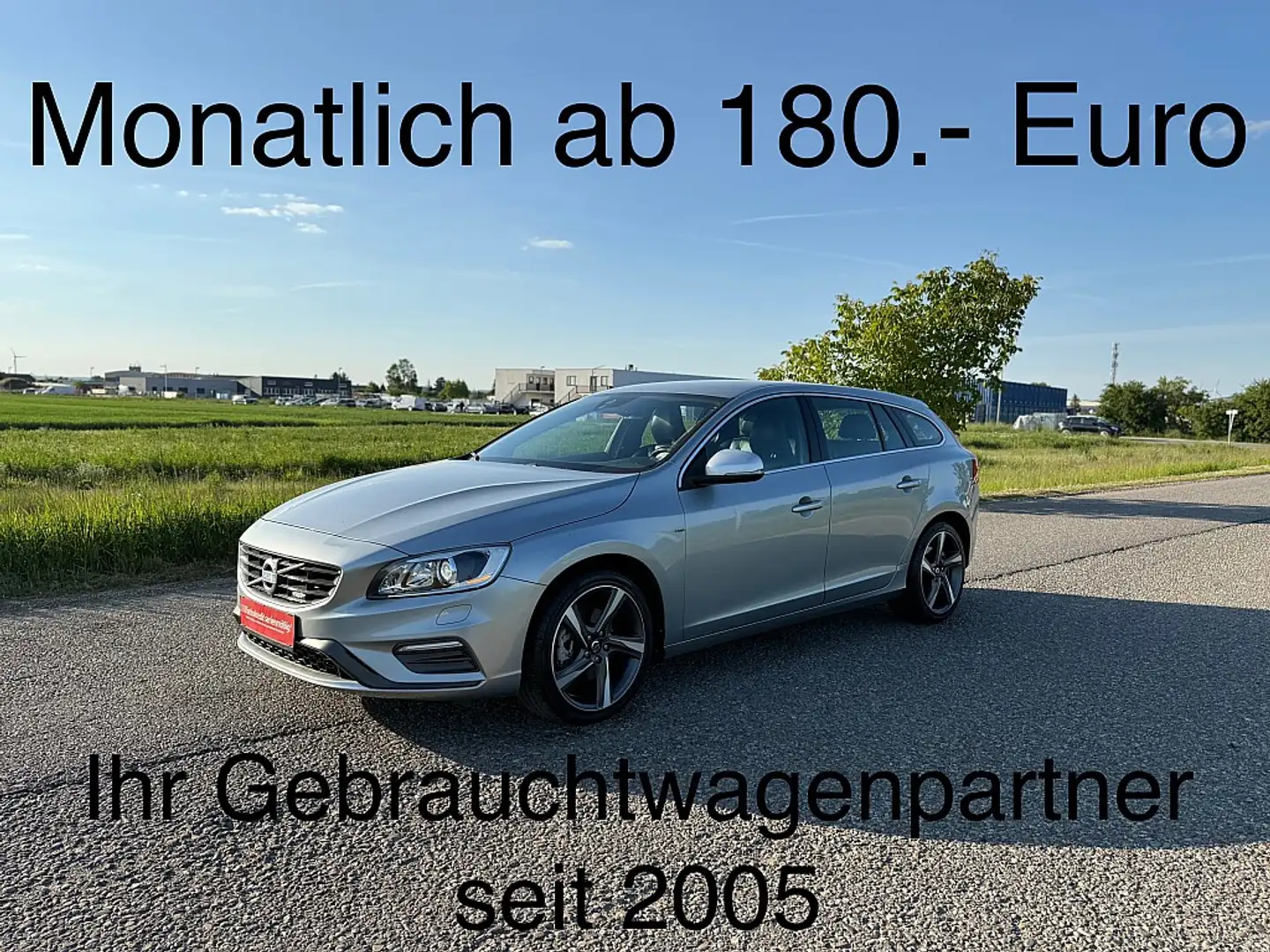 Volvo V60 D3 Kinetic R-Design Geartronic Silber - 1