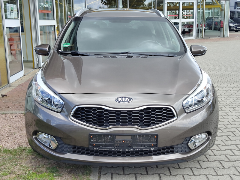 Kia Ceed SW / cee'd SW Klima-SHZG-Navi 2.Hand — photo 6