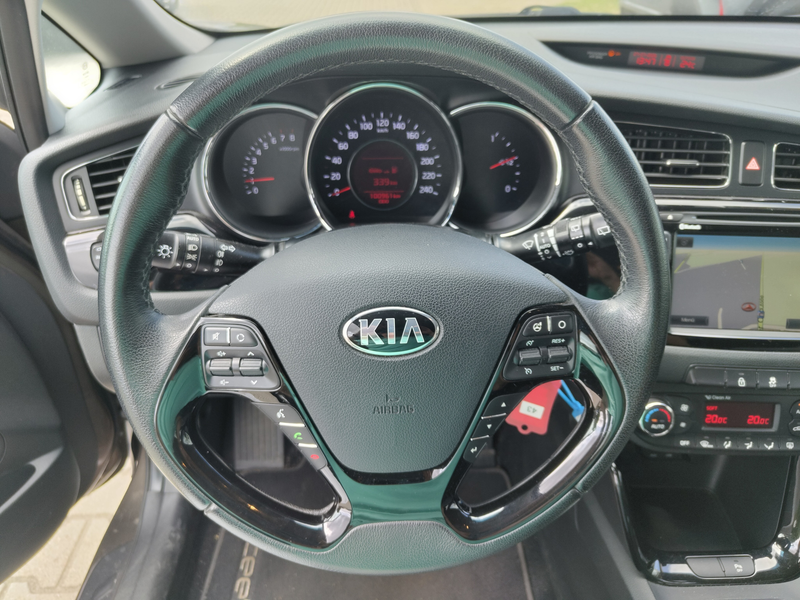 Kia Ceed SW / cee'd SW Klima-SHZG-Navi 2.Hand — photo 9