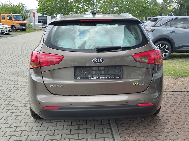 Kia Ceed SW / cee'd SW Klima-SHZG-Navi 2.Hand — photo 5