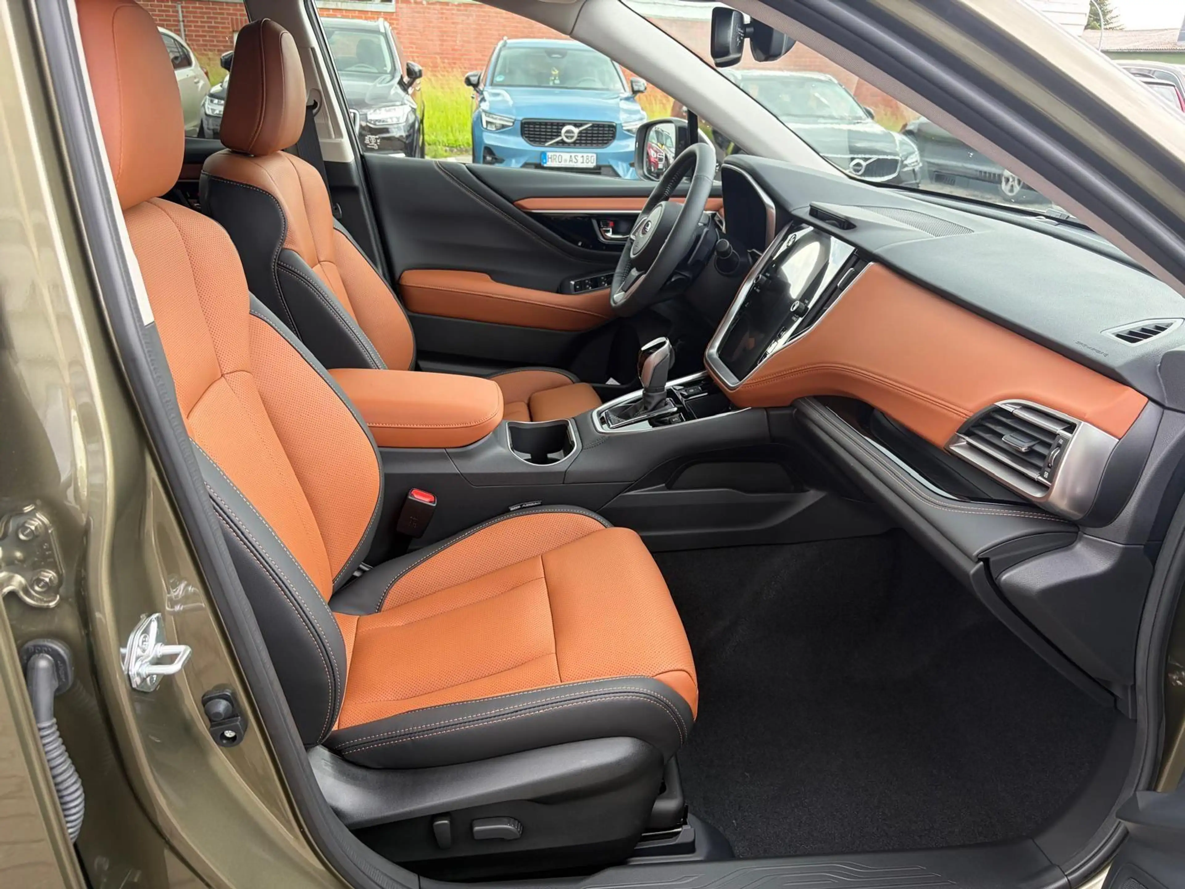 Subaru OUTBACK 2.5i Platinum — photo 10