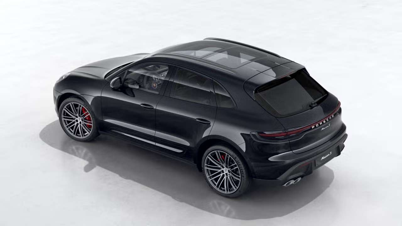 2026 Porsche Macan S AWD alt 4