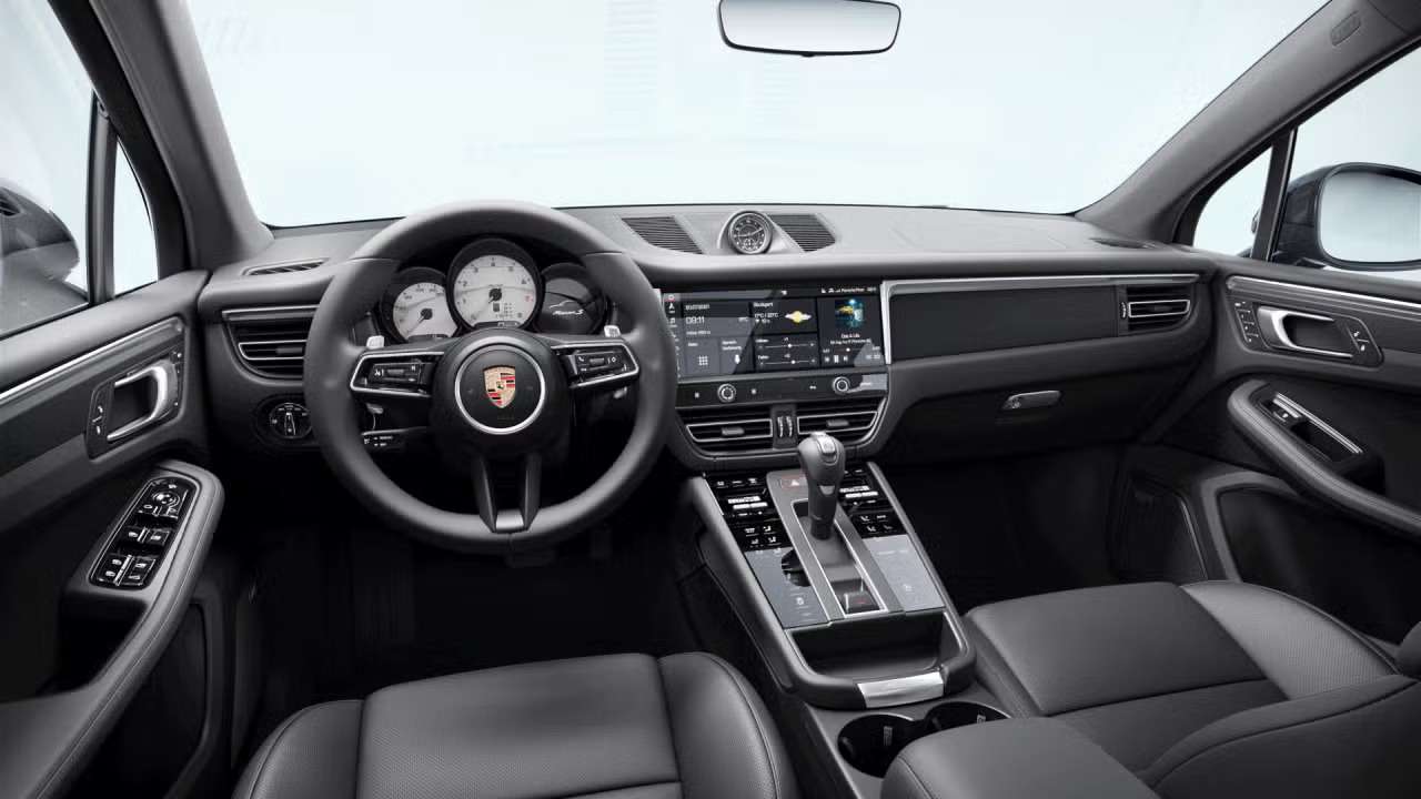 2026 Porsche Macan S AWD thumb 9