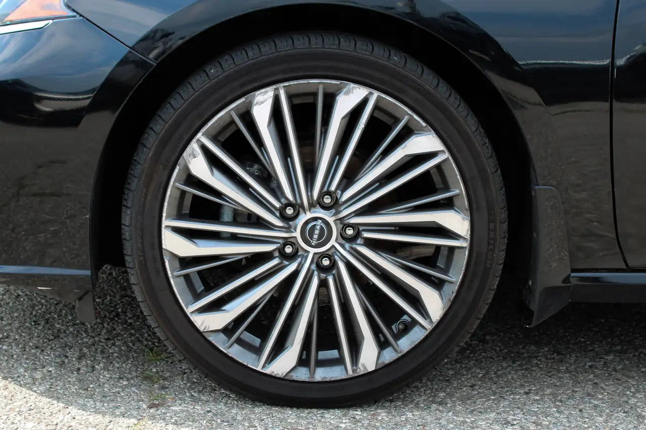 Nissan Altima fotografie Nissan Altima
