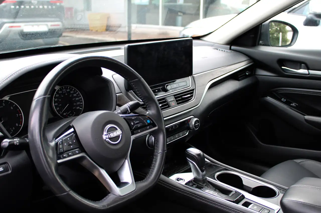 Nissan Altima fotografie Nissan Altima