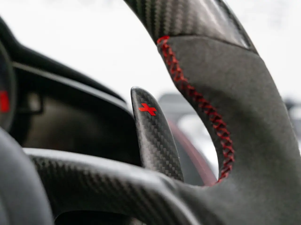 McLaren 675LT снимка McLaren 675LT