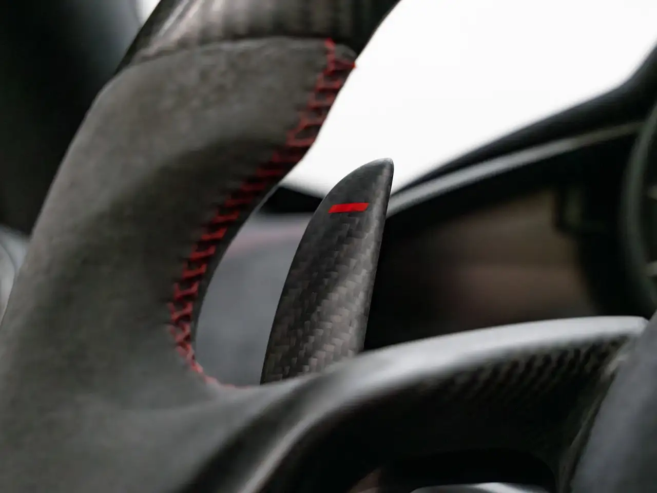McLaren 675LT снимка McLaren 675LT