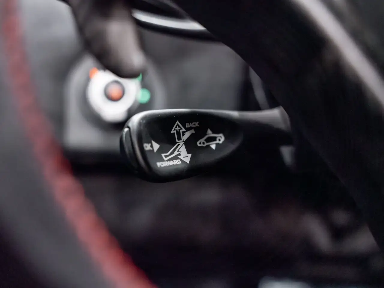 McLaren 675LT снимка McLaren 675LT