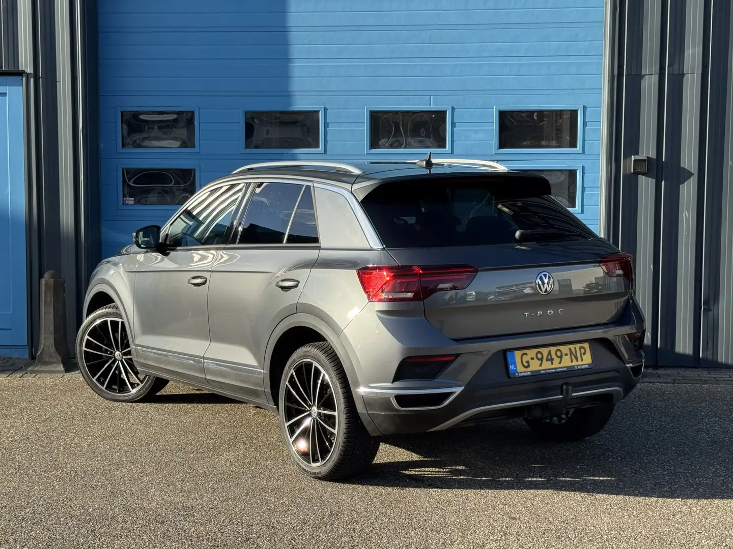 Volkswagen T-Roc 1.5 TSI Sport GRATIS Afleverpakket! Trekhaak | Ada Gris - 2
