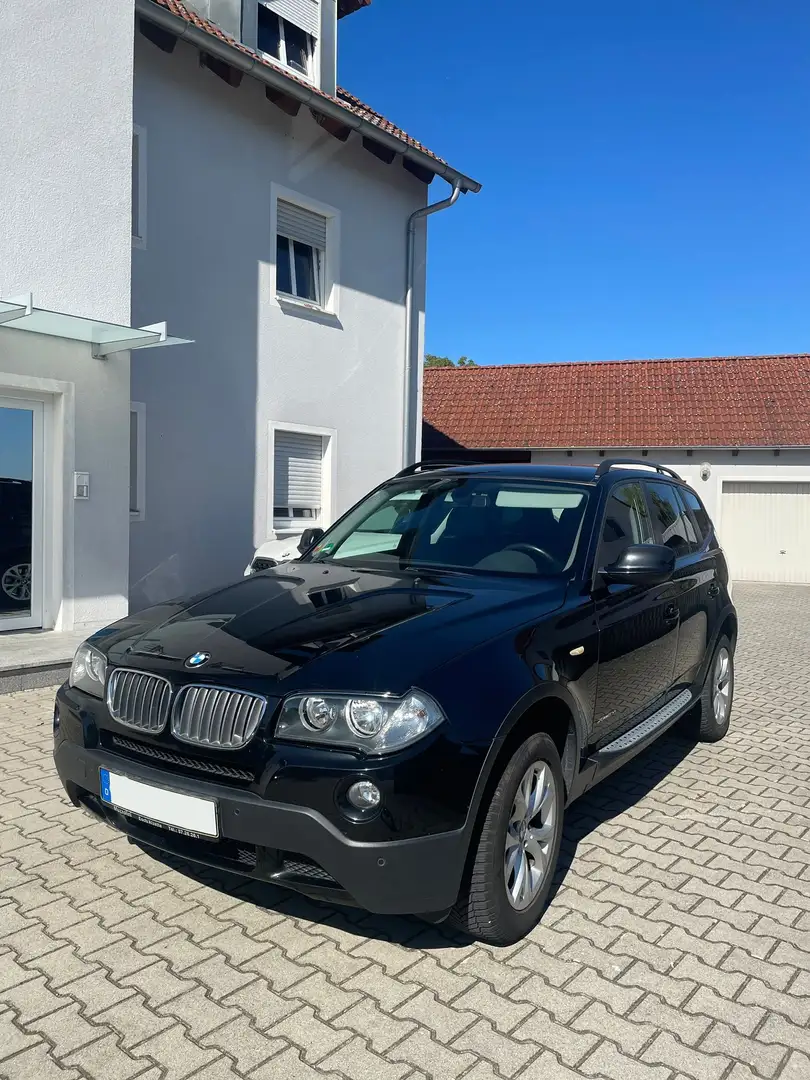 BMW X3 X3 xDrive18d Schwarz - 1