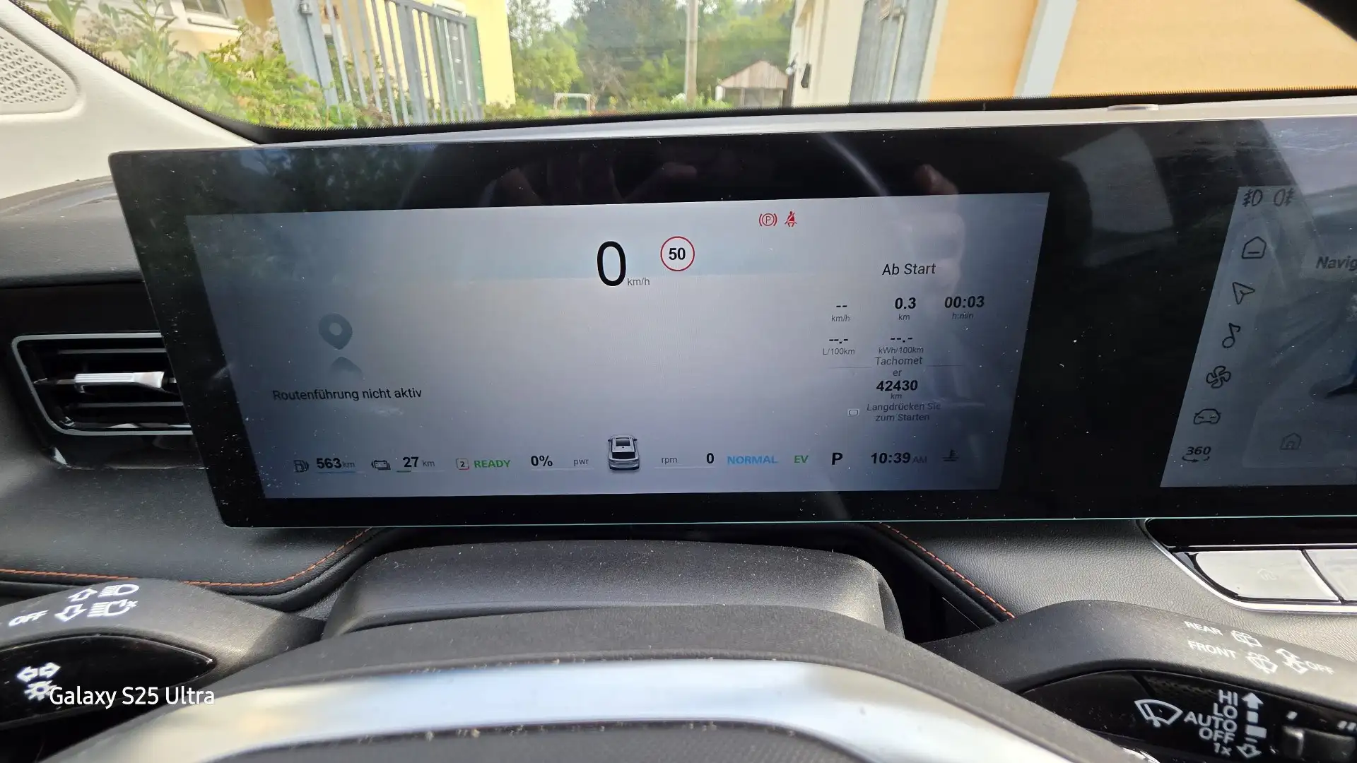 MG EHS 1.5T-GDI PHEV Luxury - 2
