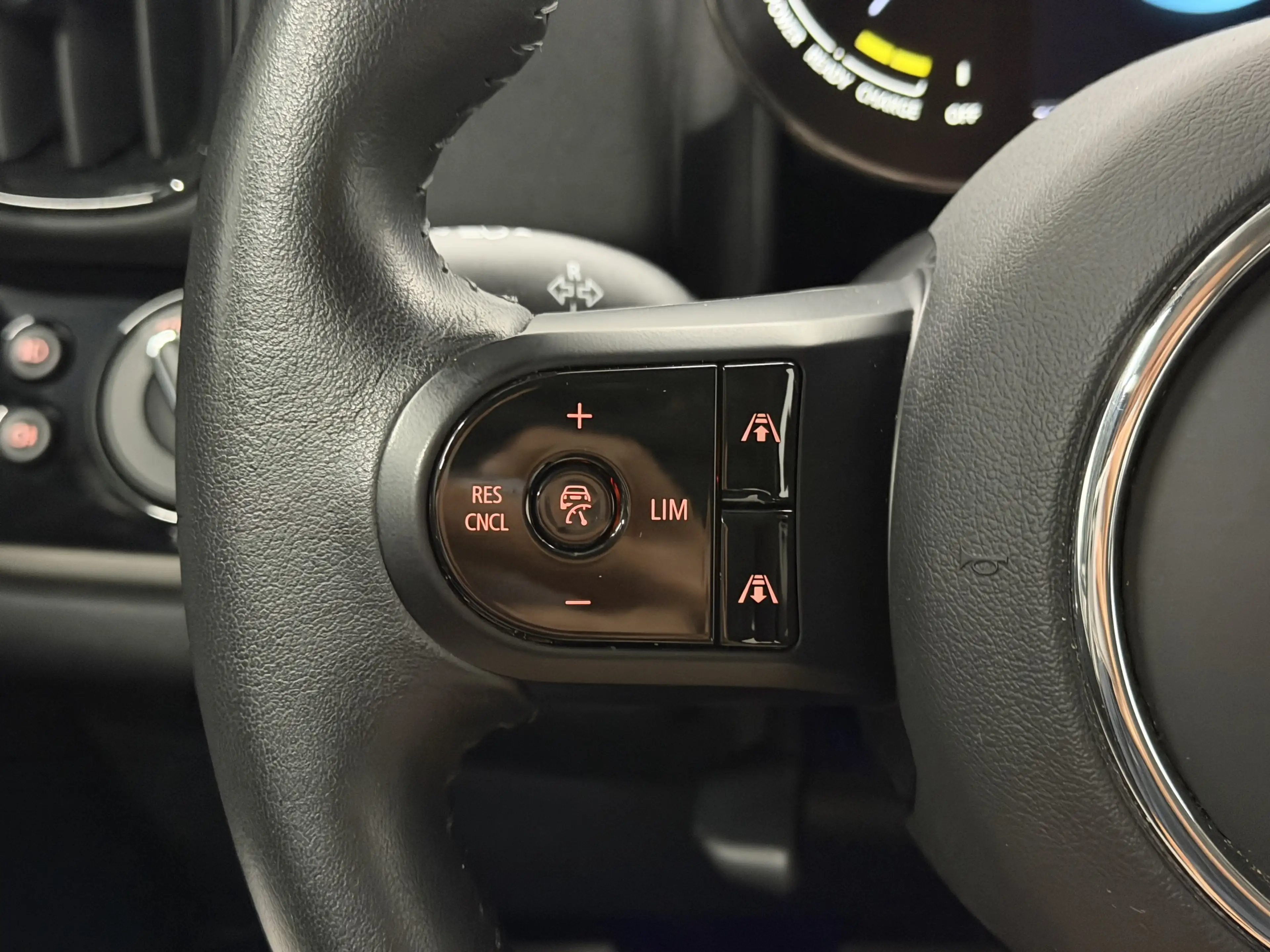 MINI Cooper SE Countryman All4 Aut. Essential Trim — photo 15
