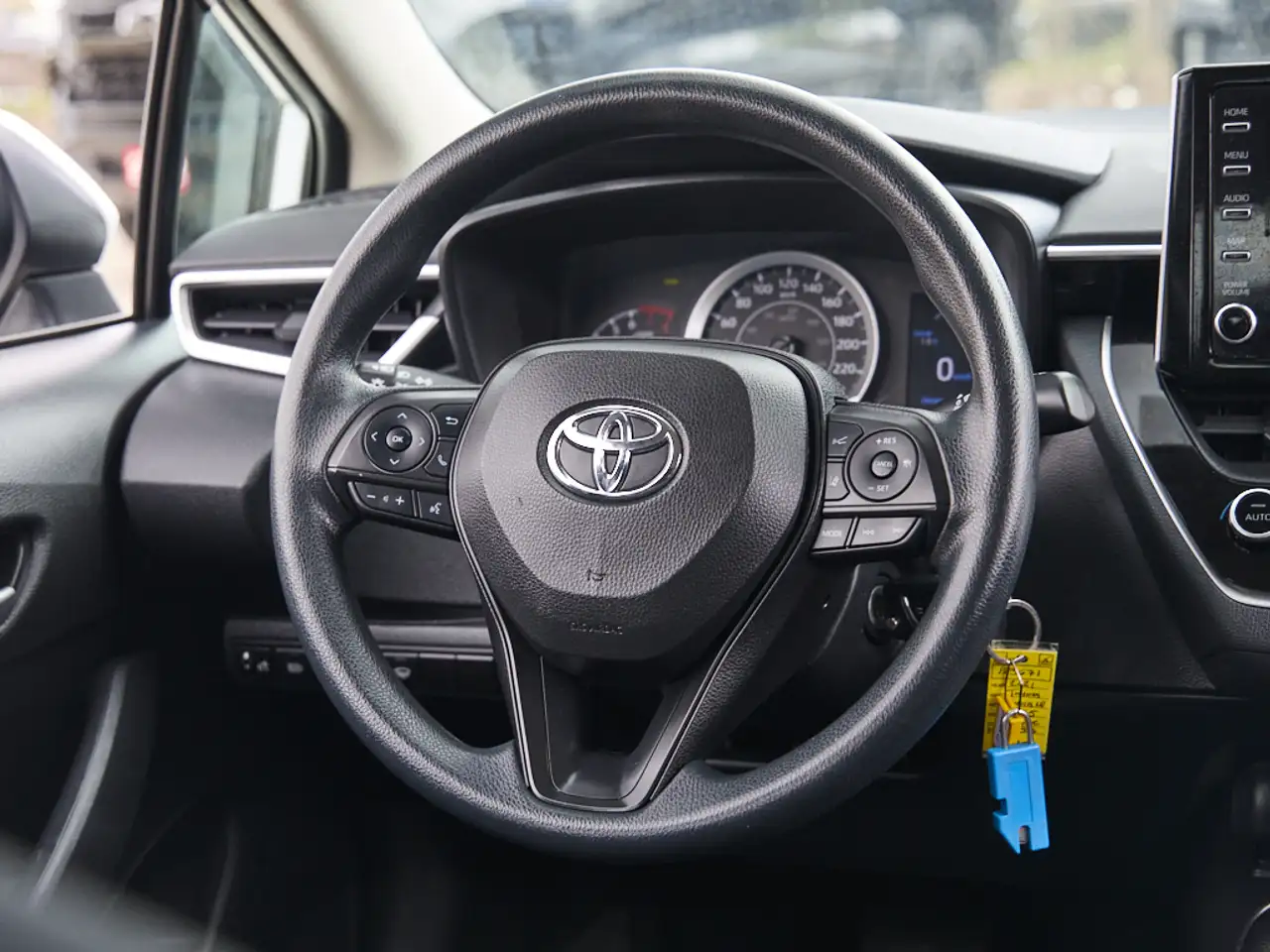 Toyota Corolla снимка Toyota Corolla