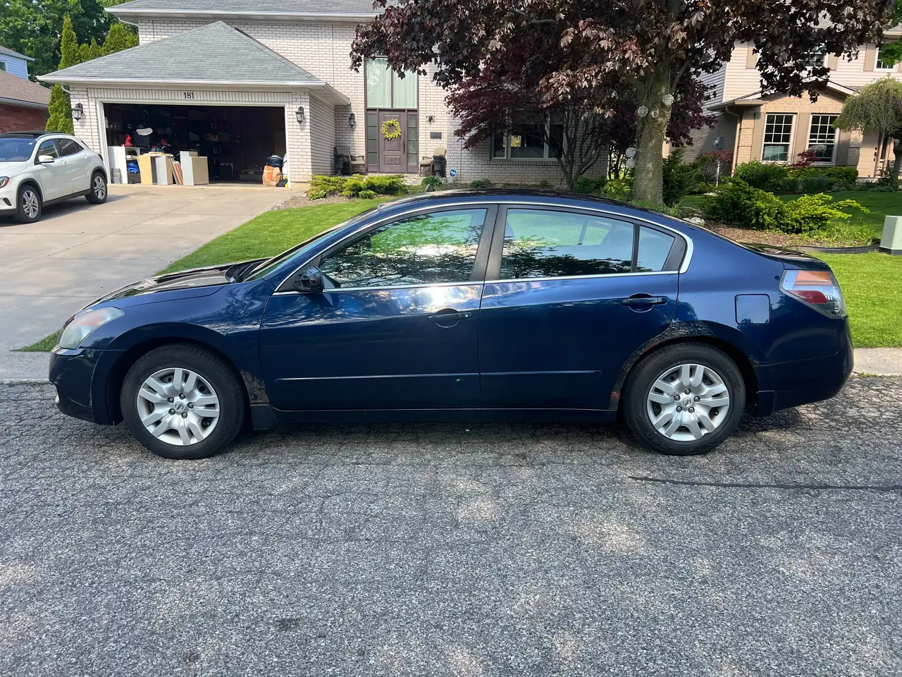 Nissan Altima снимка Nissan Altima