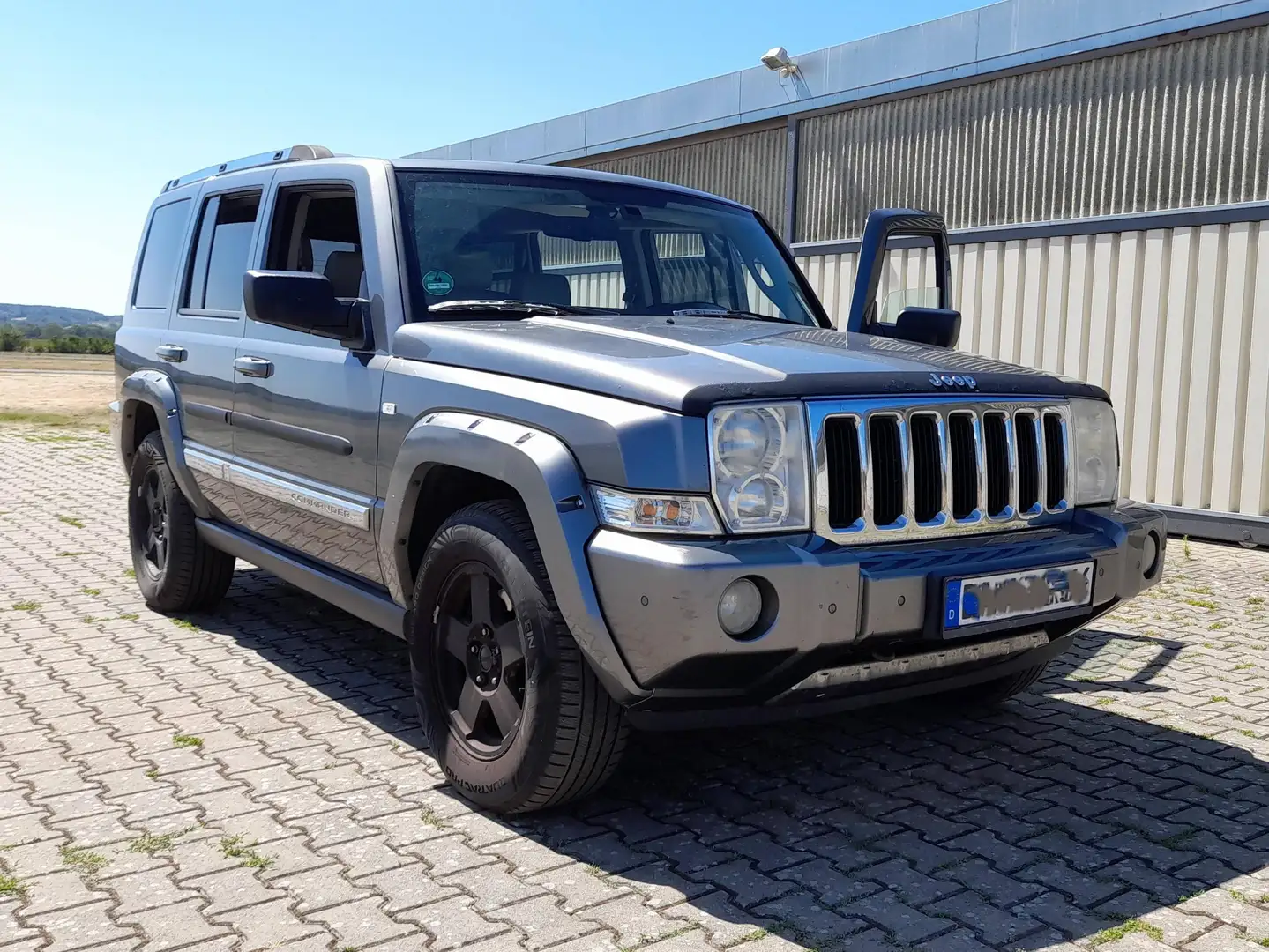 Jeep Commander Commander Diesel 3.0 CRD DPF Automatik Limited Grau - 1