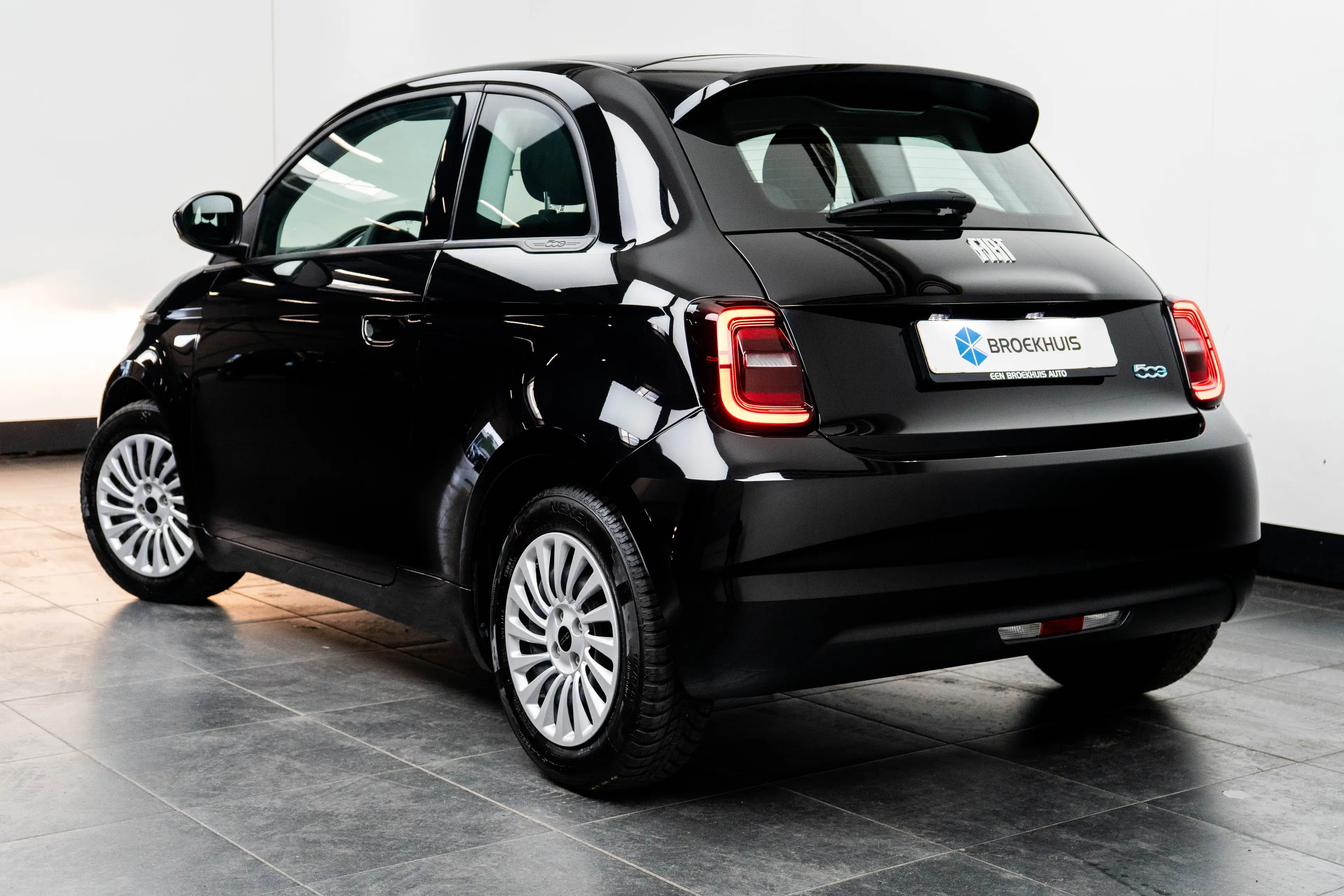 Fiat 500e Lim. 120 pk 42 KWh | Climate control | Cruise cont — photo 5